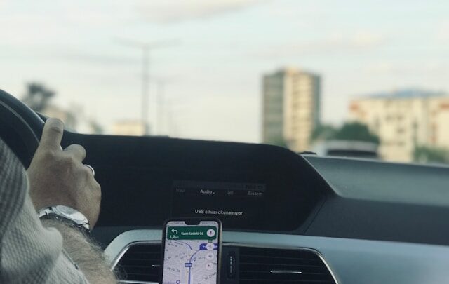mobilholder til bilen